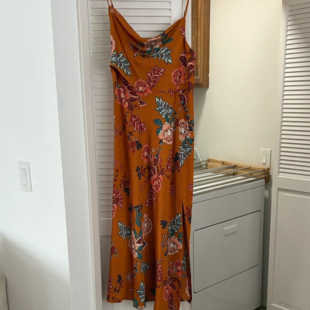 Selfie Leslie Suki Midi Dress - Orange and Pink